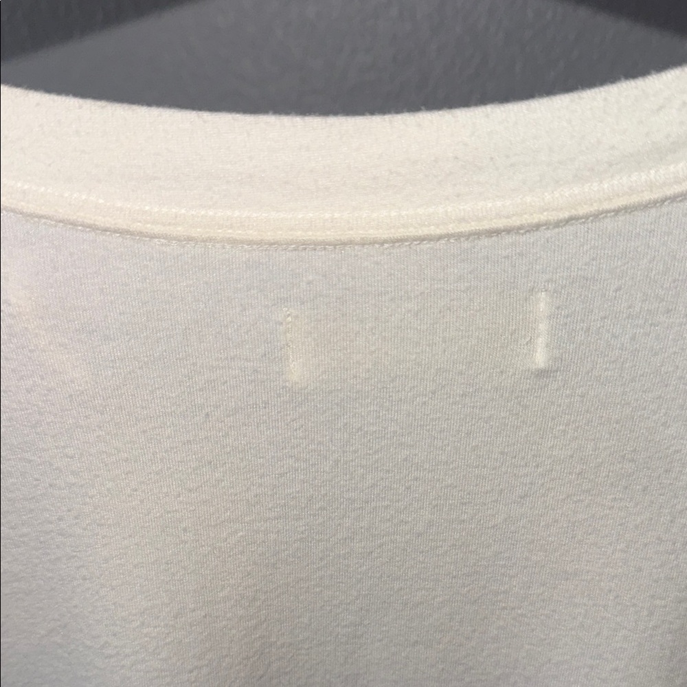 Abercrombie & Fitch Women’s  Cream Lounge Top - Picture 8 of 8